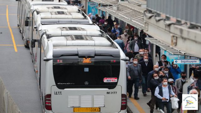 Haftanın İlk Gününde Metrobüs Hattı Doldu Taştı!