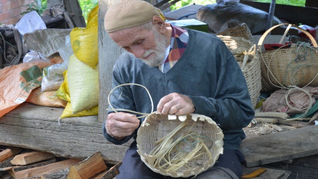 60 yıllık ustanın tek tesellisi sepetleri