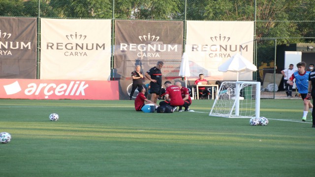 A Milli Futbol Takımı hazırlıkları sürdürdü