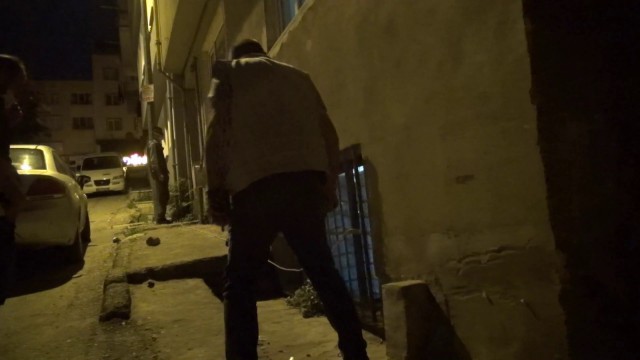 Bursa polisinden gece yarısı baskını