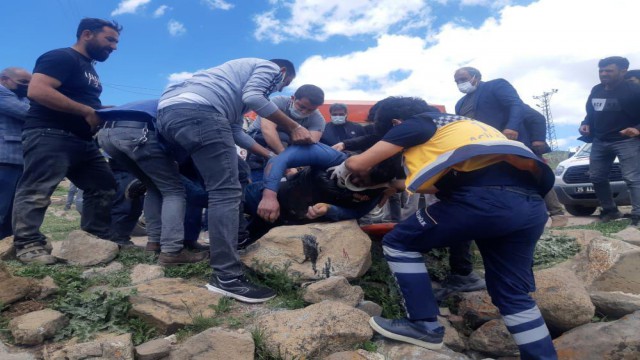 Erzurumda feci kaza! Kendi aracının altında kalarak öldü