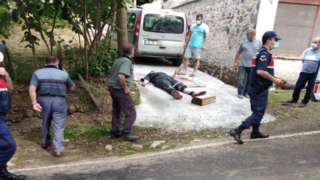 Görelede iki araç kafa kafaya çarpıştı: 4 yaralı