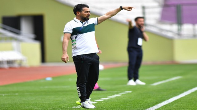 İlhan Palut: “Konyaspor gerektiği zaman hücumsal anlamda riskler alabilen takıma evrildi”