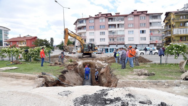 Isparta Belediyesi, Çünürde yağmur suyu hat bağlantısı yaptı