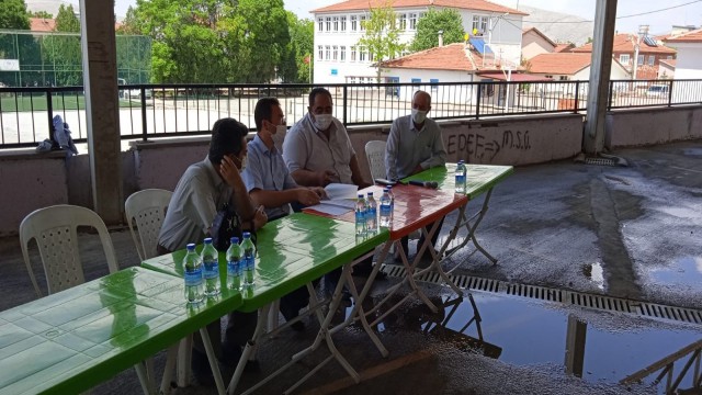 Karaadilli Beldesinde Vişne Hastalık ve Zararlıları ile ilgili çiftçi toplantısı