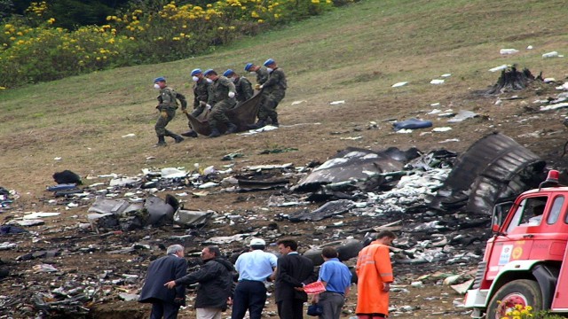 Uçak kazasında hayatını kaybeden İspanyol askerleri anma törenlerine pandemi engeli