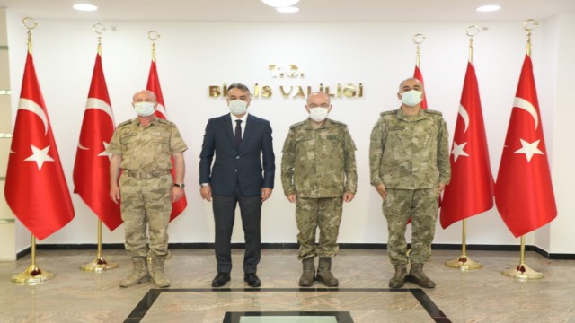 Vali Oktay Çağatay, 3. Ordu Komutanı Öngayı kabul etti